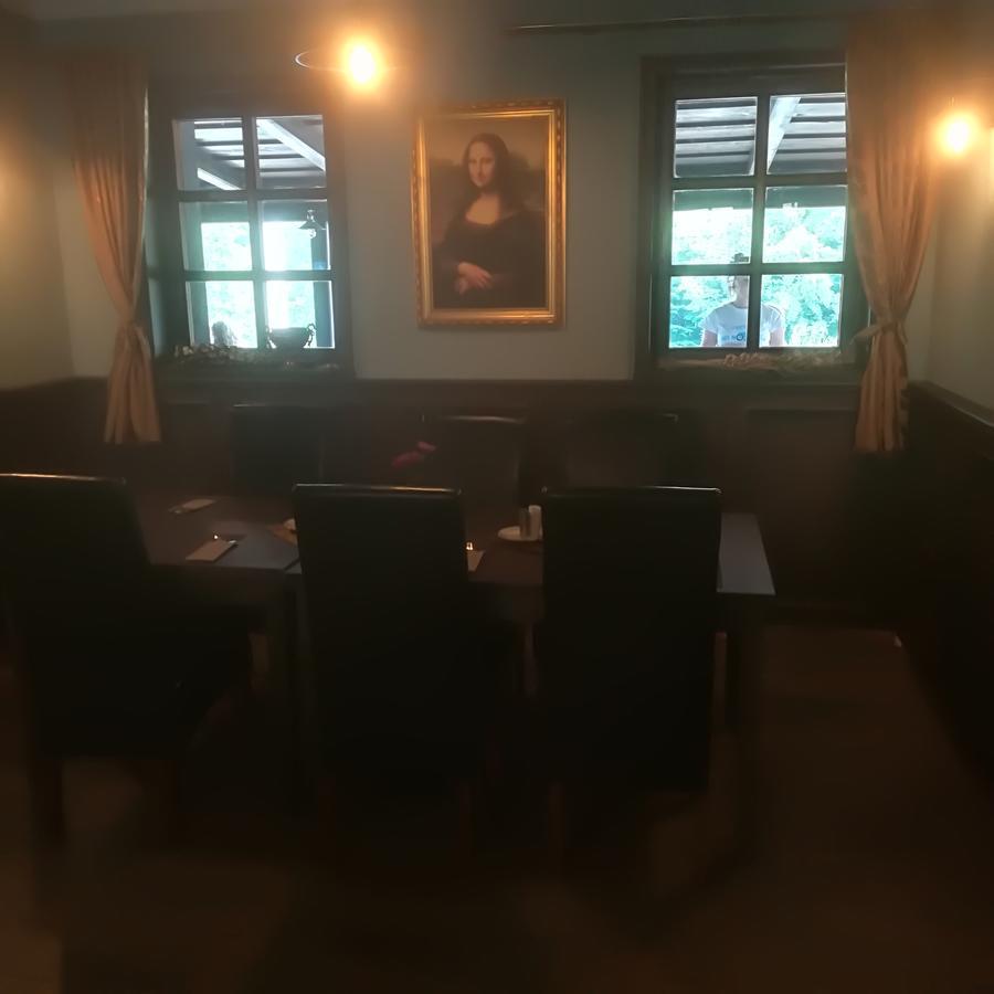 Penzion A Restauracia Hanisberg Korpona Kültér fotó