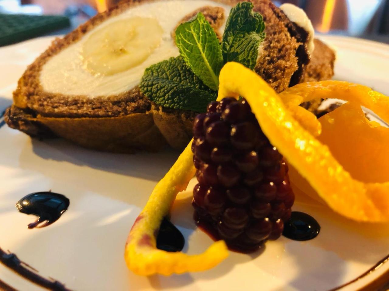 Penzion A Restauracia Hanisberg Korpona Kültér fotó